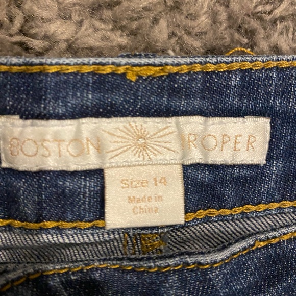 Boston Proper Cropped Jeans Size 14 - Picture 3 of 10